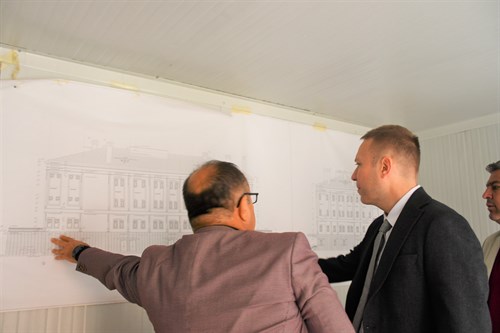 Milas Kaymakamı M. Ünver Böke İlçe Sağlık Müdürlüğü İnşaatında İncelemelerde Bulundu