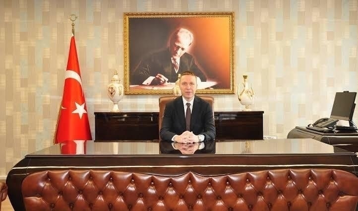 MİLAS KAYMAKAMI MUSTAFA ÜNVER BÖKE’ NİN ANNELER GÜNÜ MESAJI